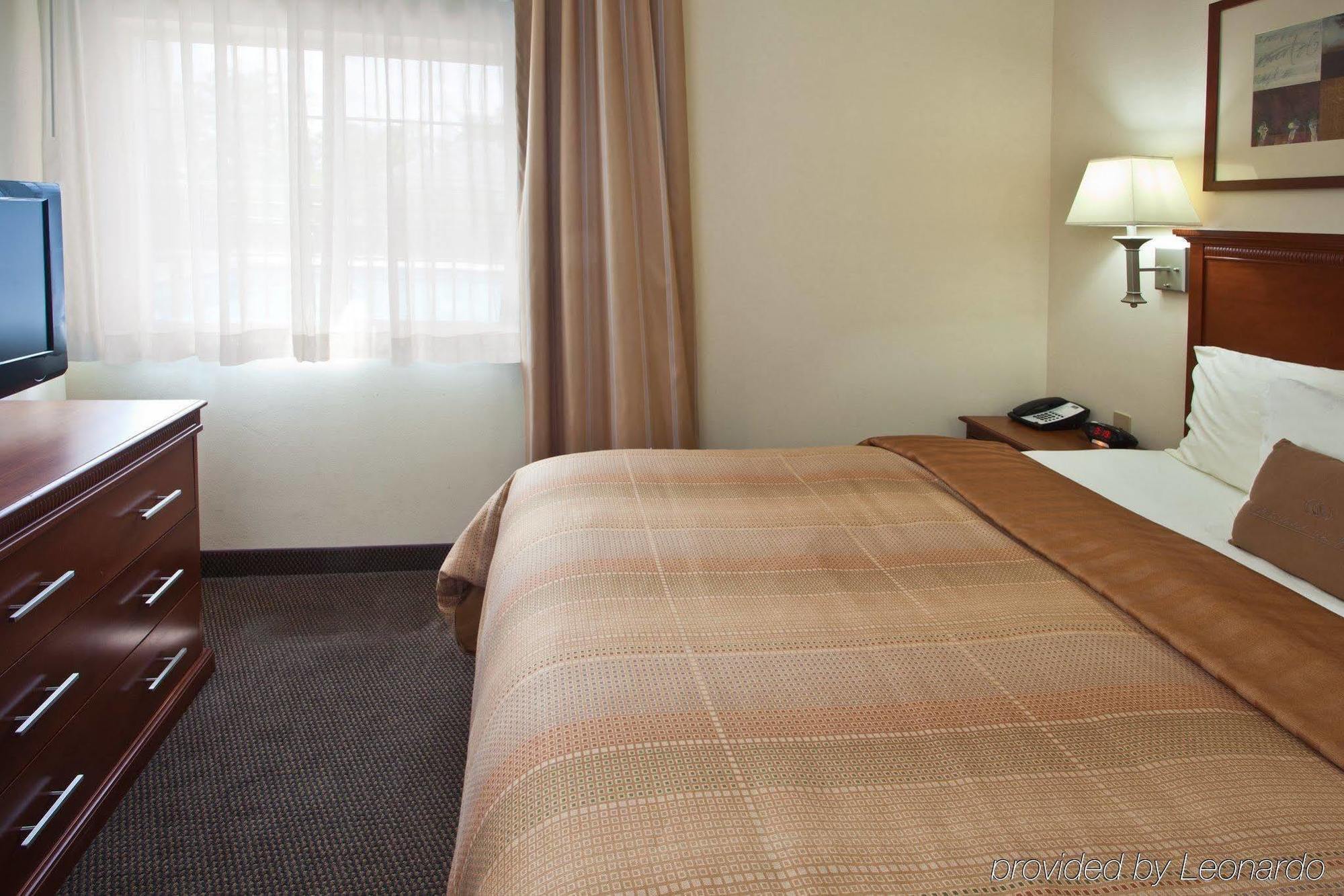 Candlewood Suites Fort Myers/Sanibel Gateway, An Ihg Hotel Ruang foto